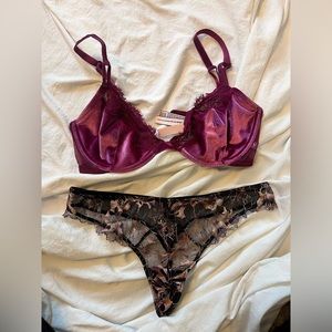 Victoria’s Secret women’s pink and purple corset